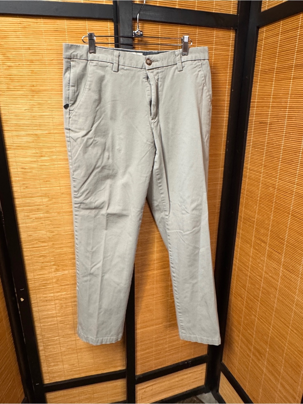 Dockers Men Straight Fit Chino Pants Light Stone Khaki Size 32x32 W32 L32
